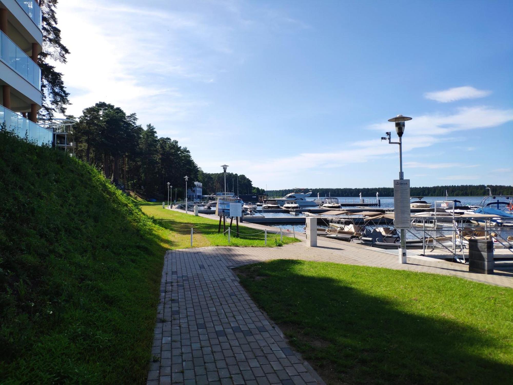 Apartament Bryza Augustow Z Widokiem Na Jezioro Necko Exteriör bild